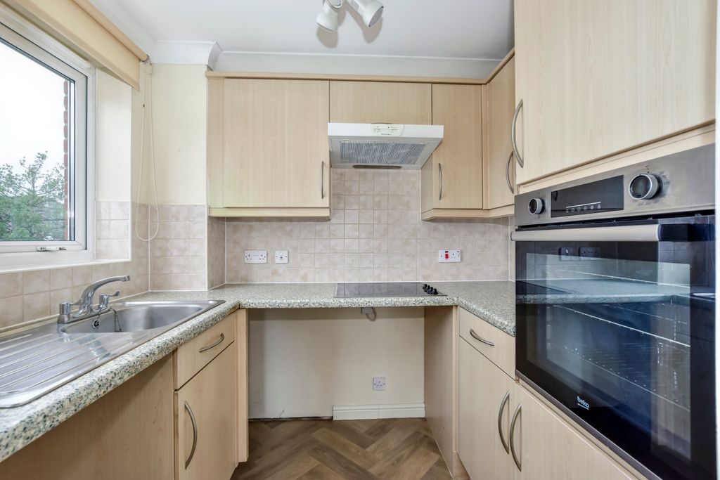 Property photo 3 of 22 Dsc_0067-Dsc_0068