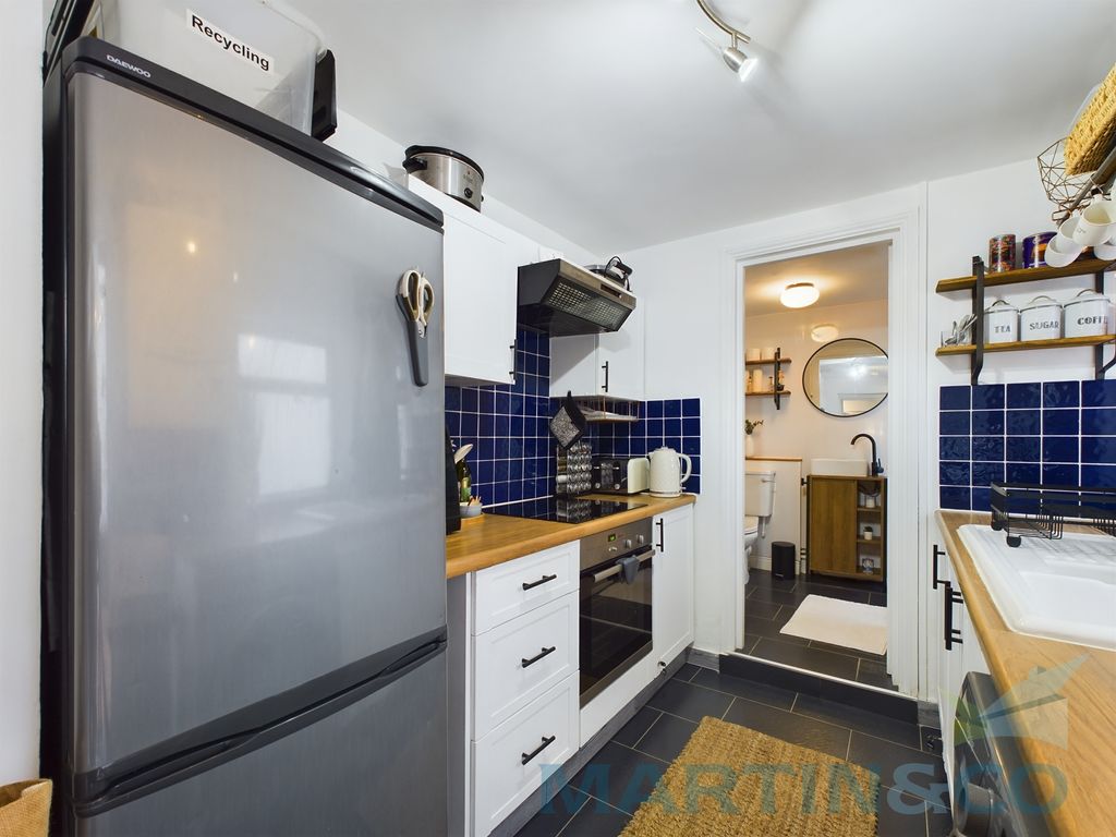 Property photo 3 of 13