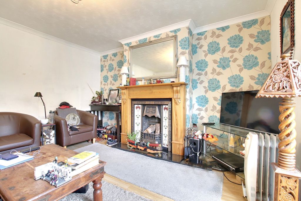 Property photo 2 of 9 Img_1174-Img_1176