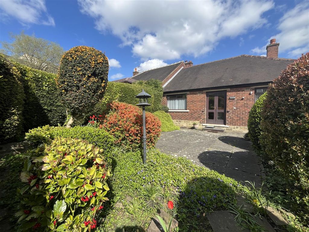 Property photo 1 of 13 External