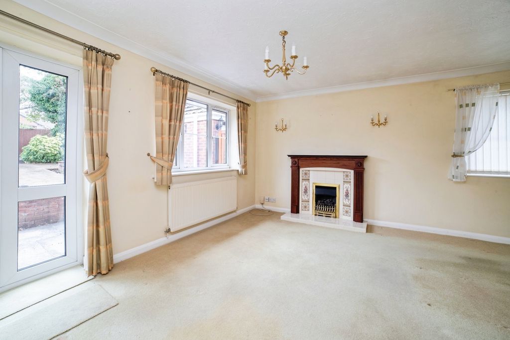 Property photo 3 of 19 Pbox-Img.Jpg