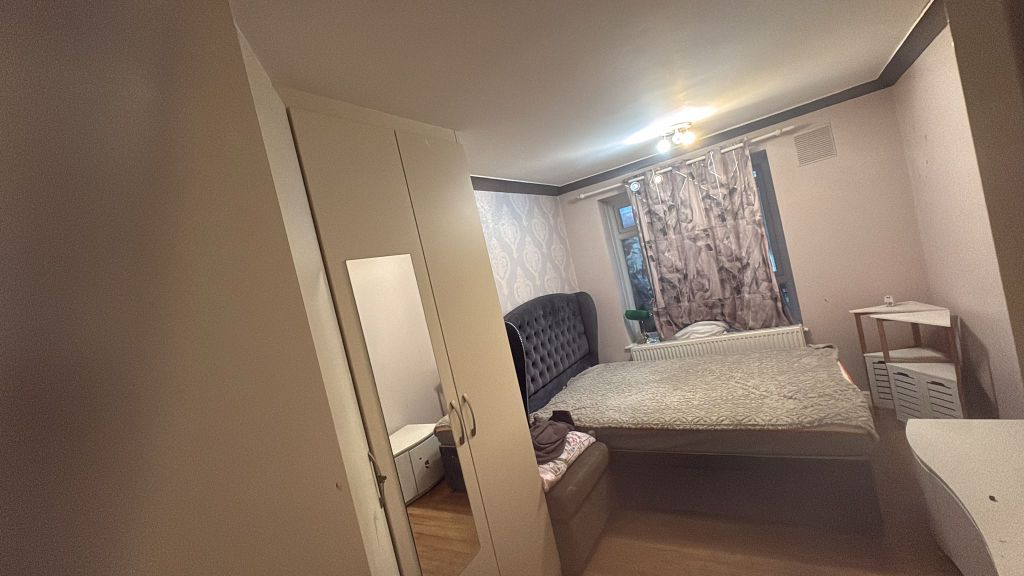 Property photo 2 of 4