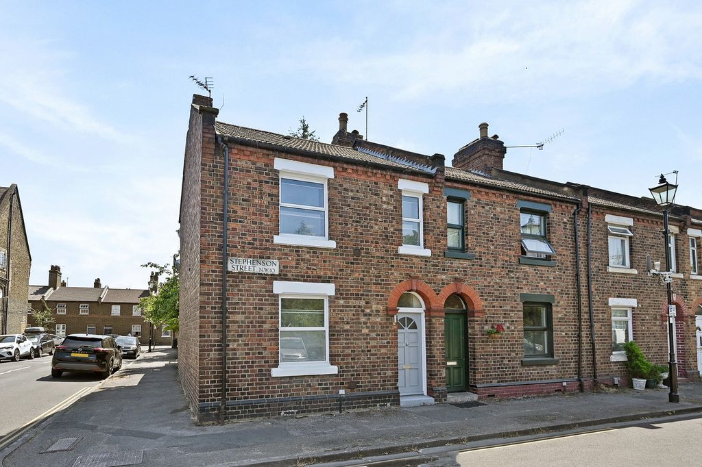 Property photo 1 of 13
