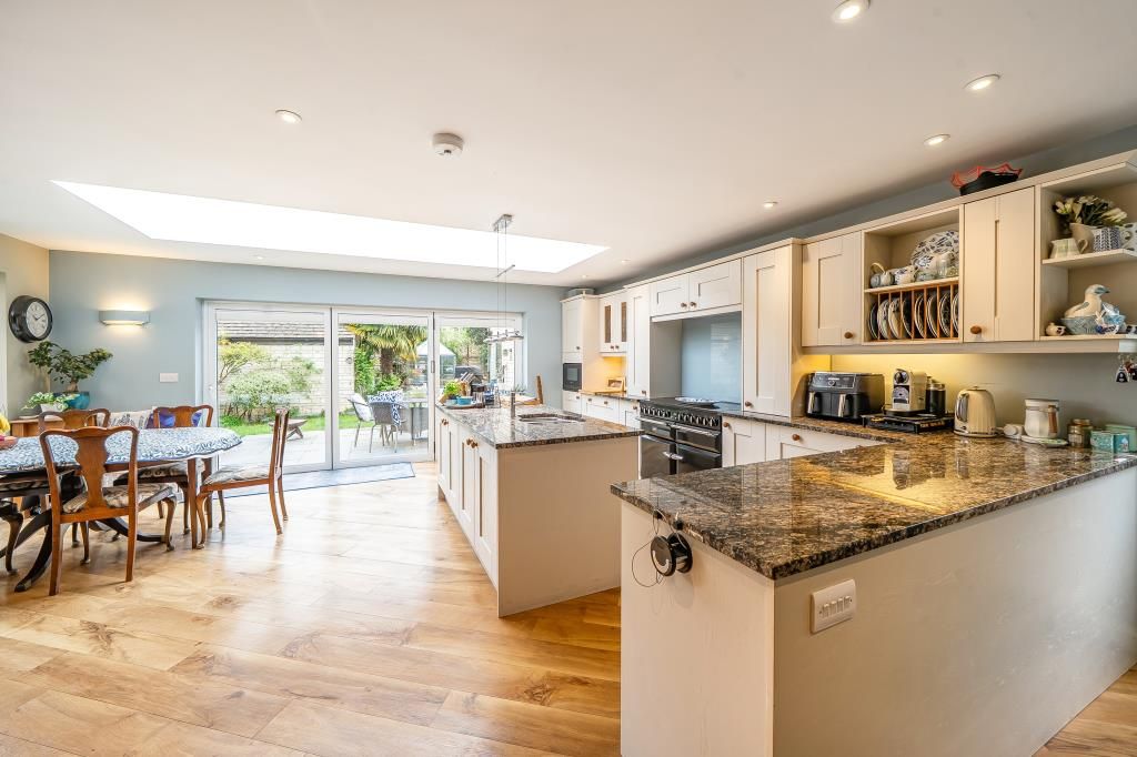 Property photo 3 of 21 Kitchen/Diner