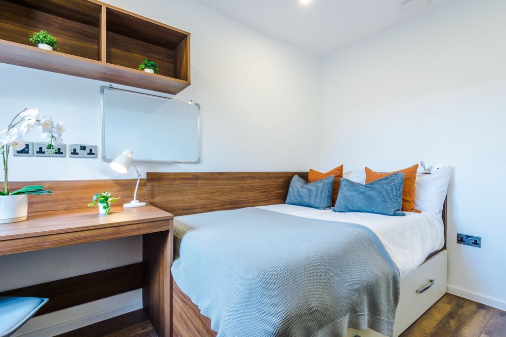 Property photo 3 of 26 Jesmond View, Block B, Flat 12, Bedroom 4