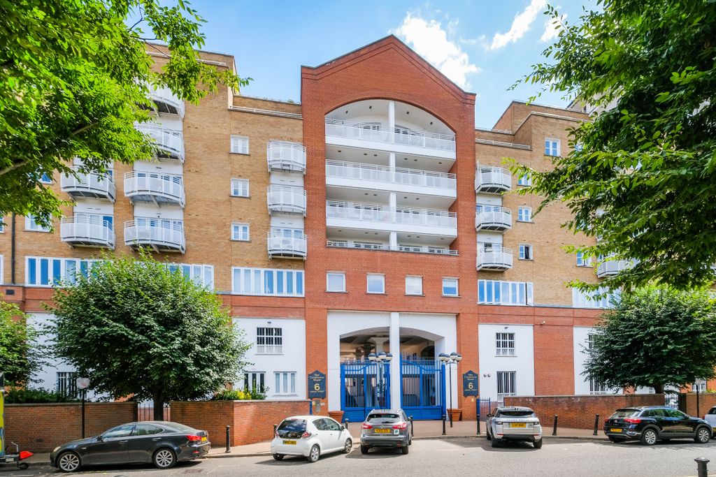 Property photo 1 of 13