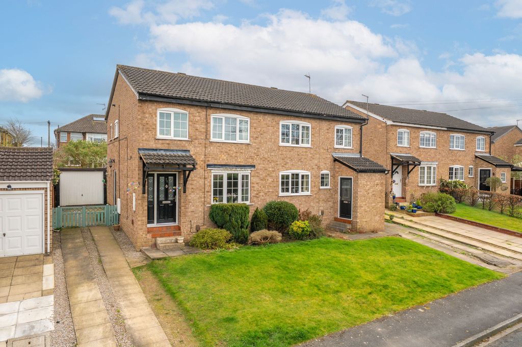 Property photo 1 of 20