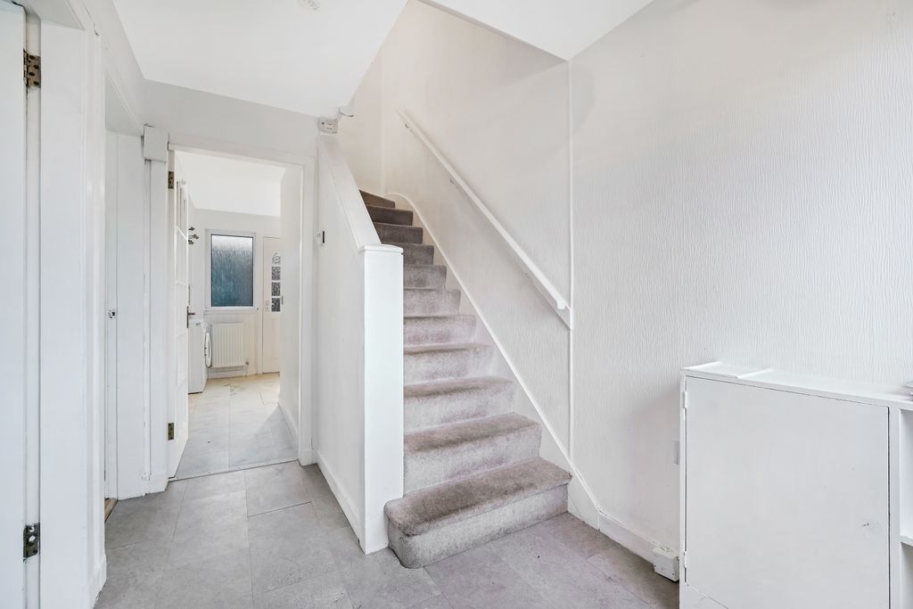 Property photo 2 of 14 Property Image 2