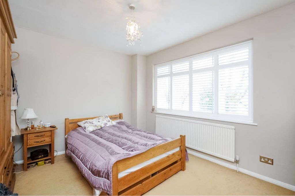 Property photo 3 of 6
