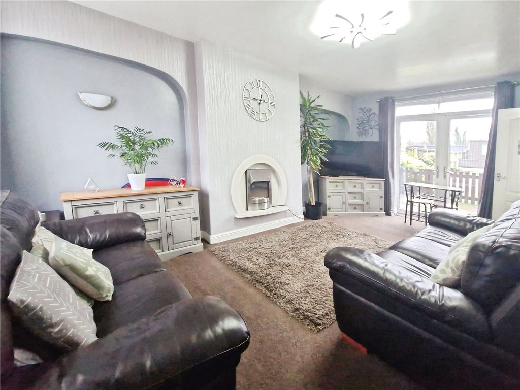 Property photo 2 of 15 Picture No. 03