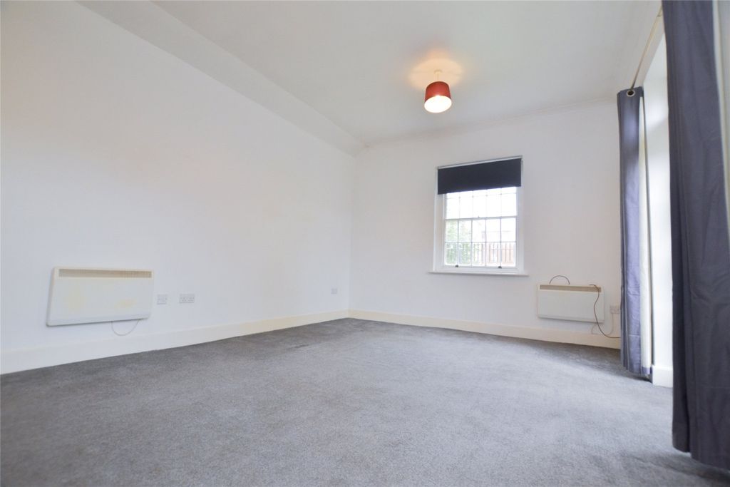 Property photo 2 of 15 Picture No. 40