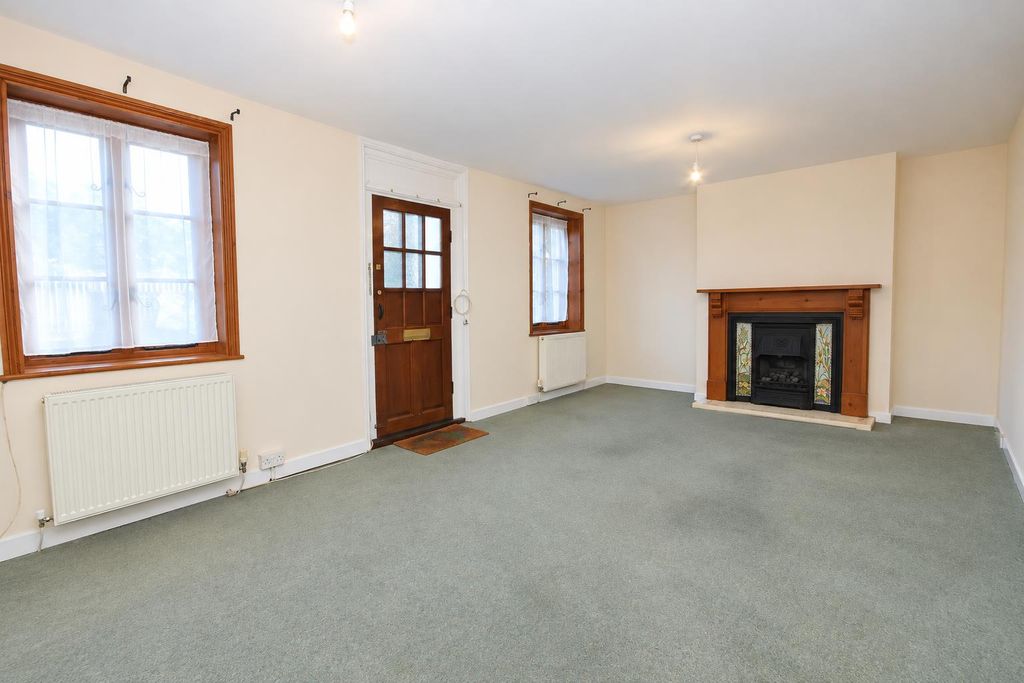 Property photo 2 of 16 1 (16).Png