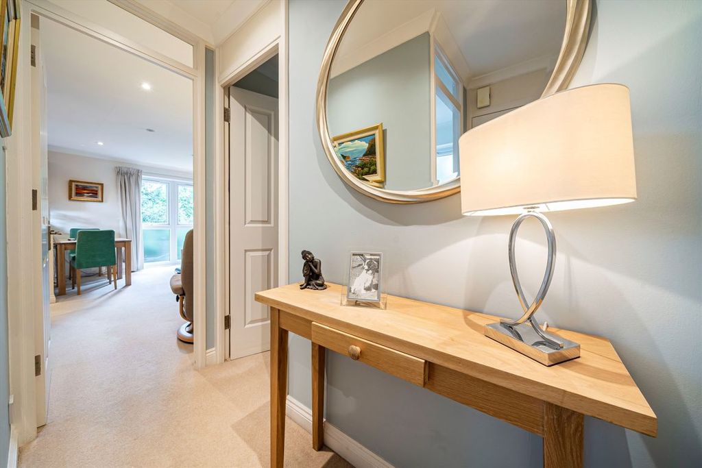 Property photo 3 of 6