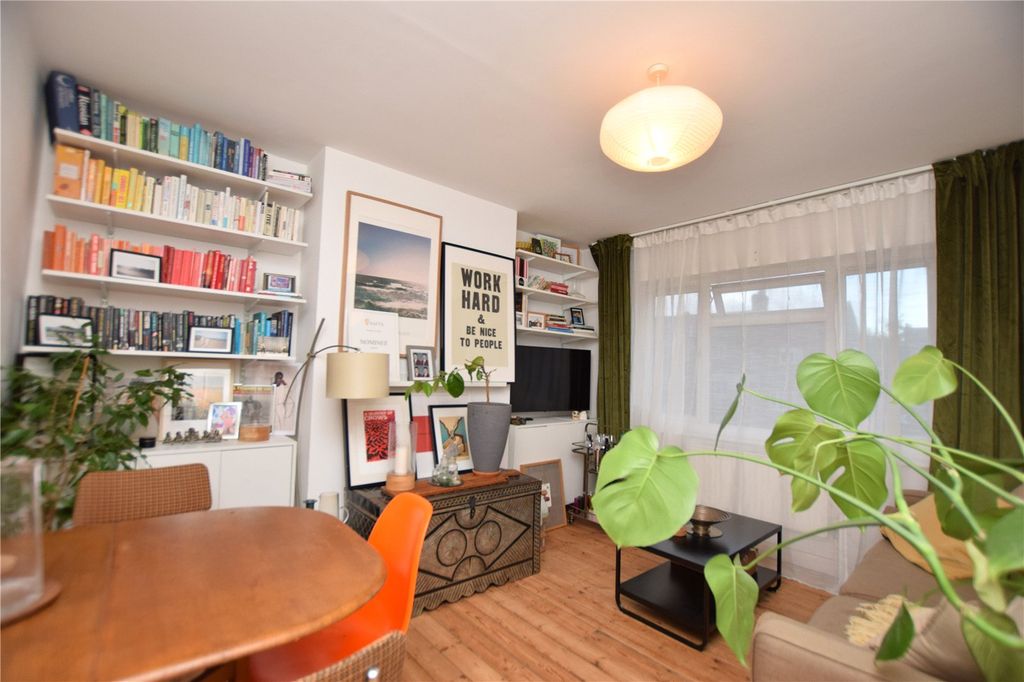 Property photo 2 of 8 Picture No. 03