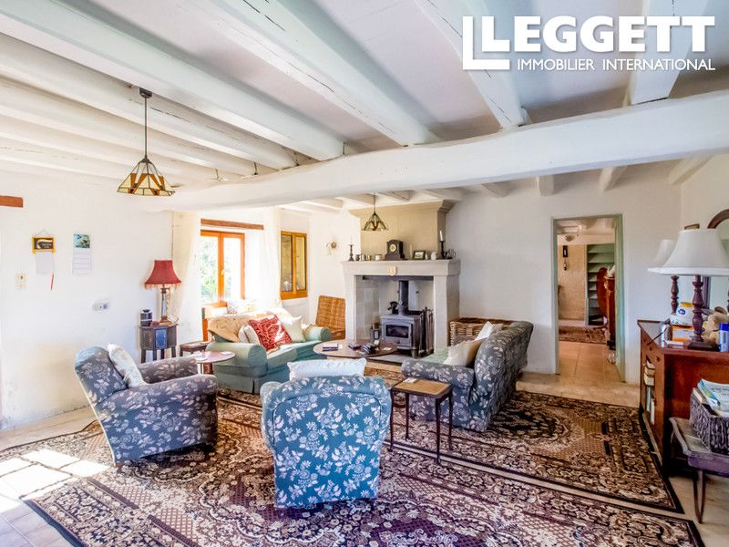 Property photo 3 of 10