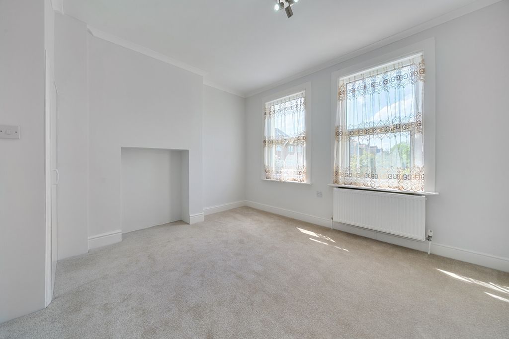 Property photo 3 of 27 1453863-4-69F0B26...
