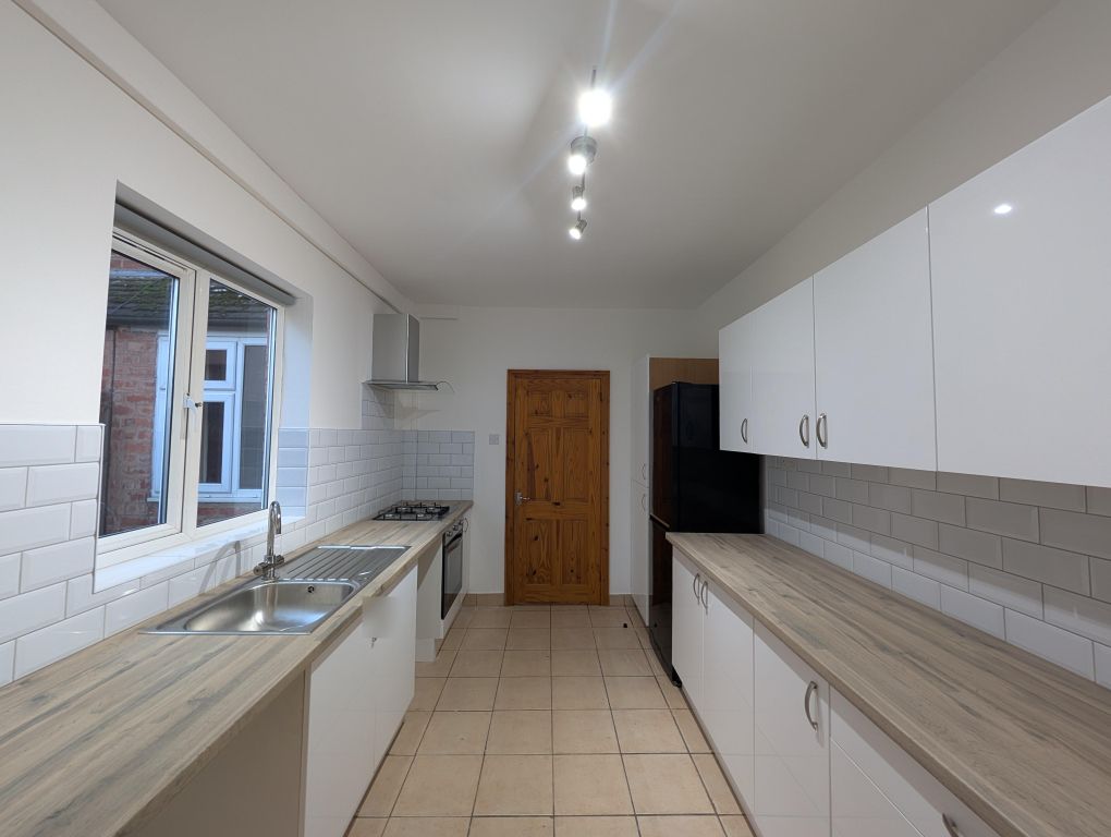 Property photo 3 of 17 Photo 2