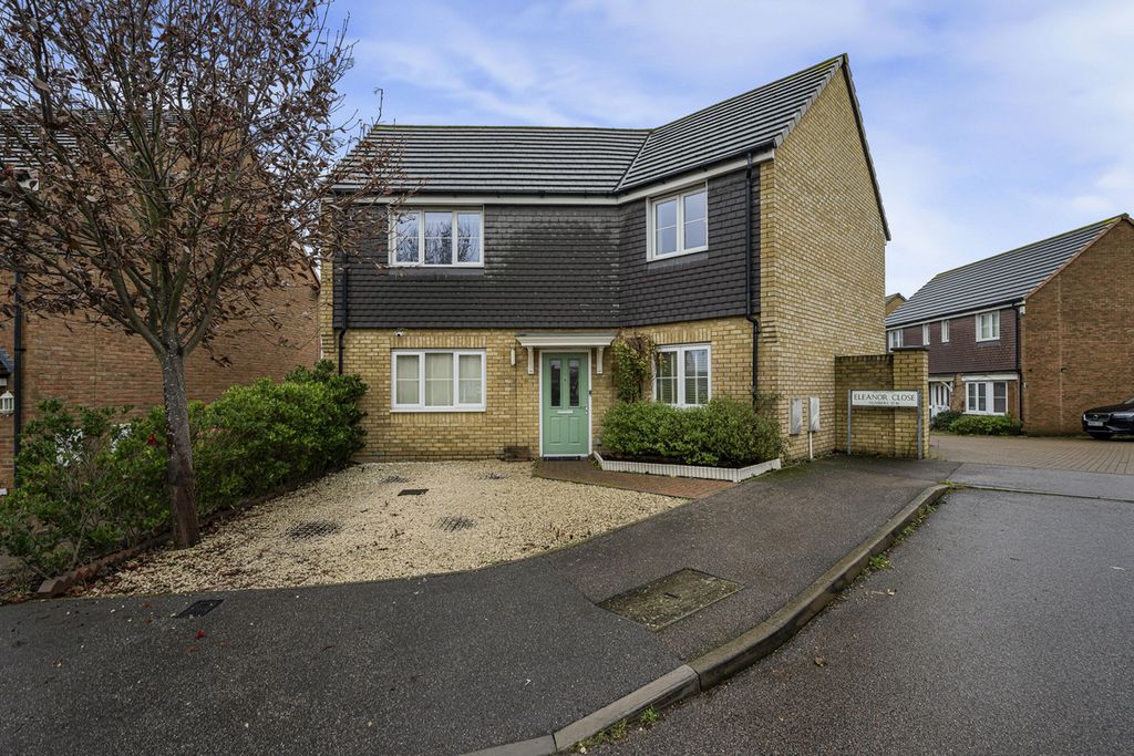 Property photo 1 of 29