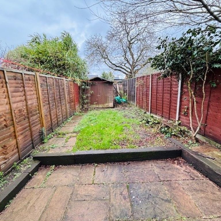 Property photo 2 of 8