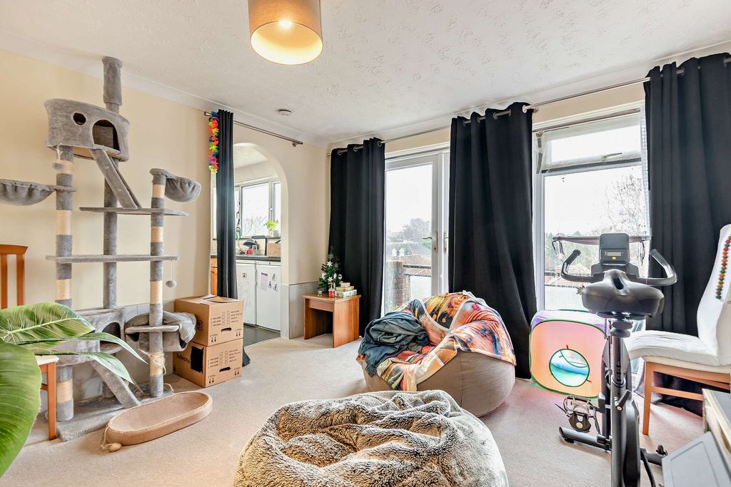 Property photo 3 of 22