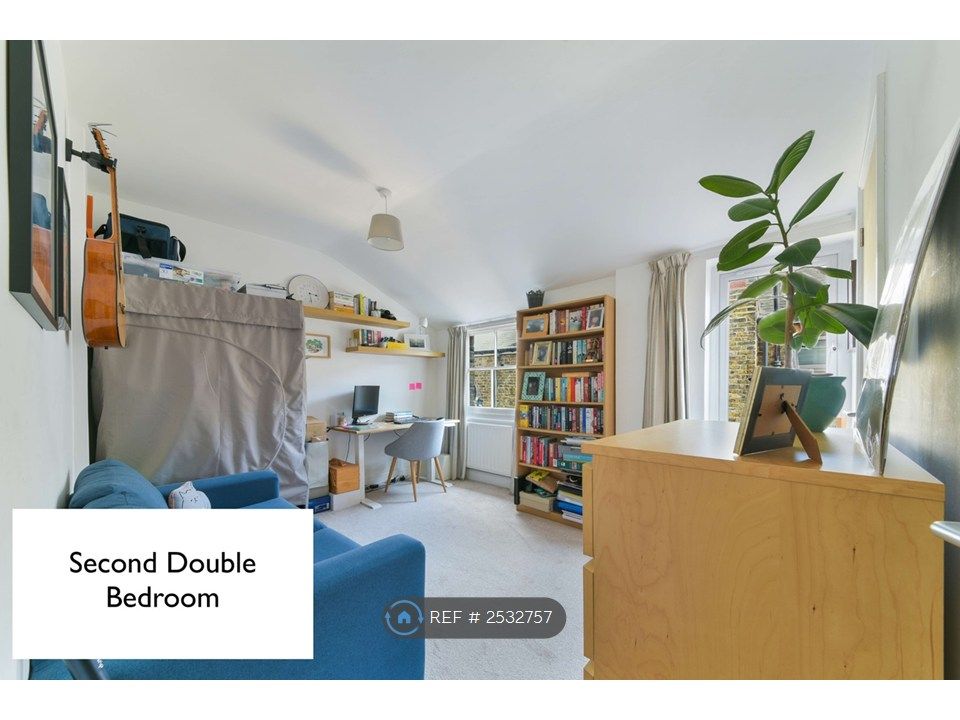 Property photo 3 of 8 Double Bedroom