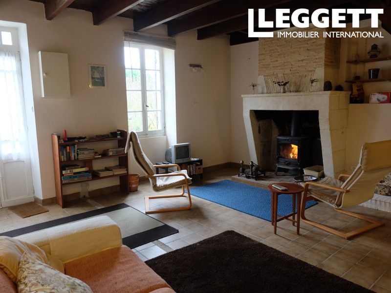 Property photo 2 of 10