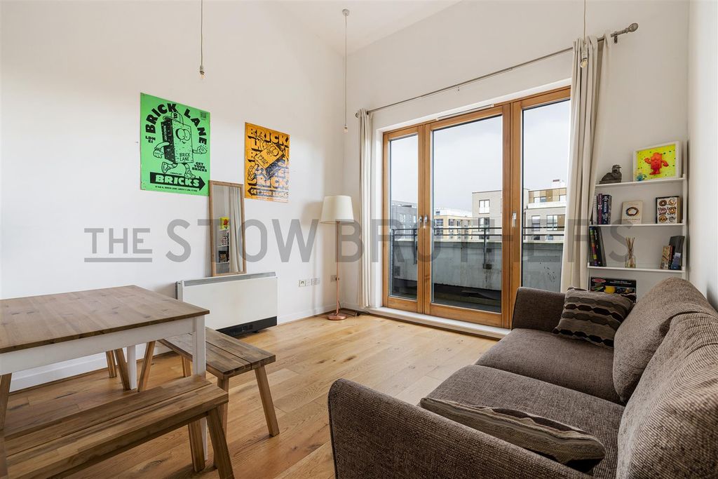 Property photo 2 of 23