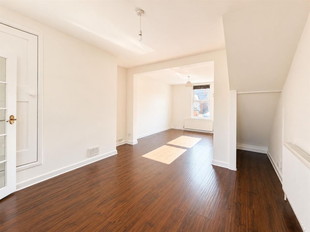 Property photo 2 of 8 Lounge.Png
