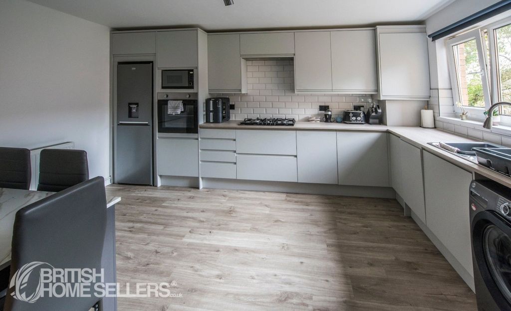 Property photo 2 of 6 Picture No. 07