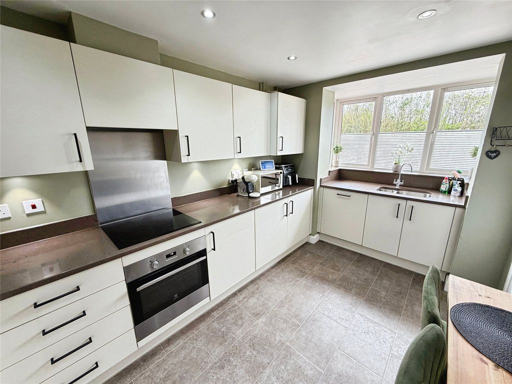 Property photo 3 of 18 Picture No. 32