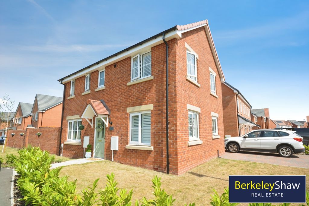 Property photo 1 of 16 Pbox-Img.Jpg