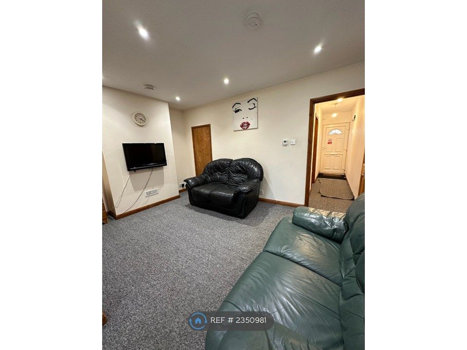 Property photo 3 of 30