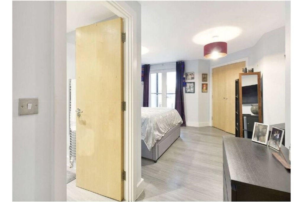 Property photo 3 of 10 Bedroom One