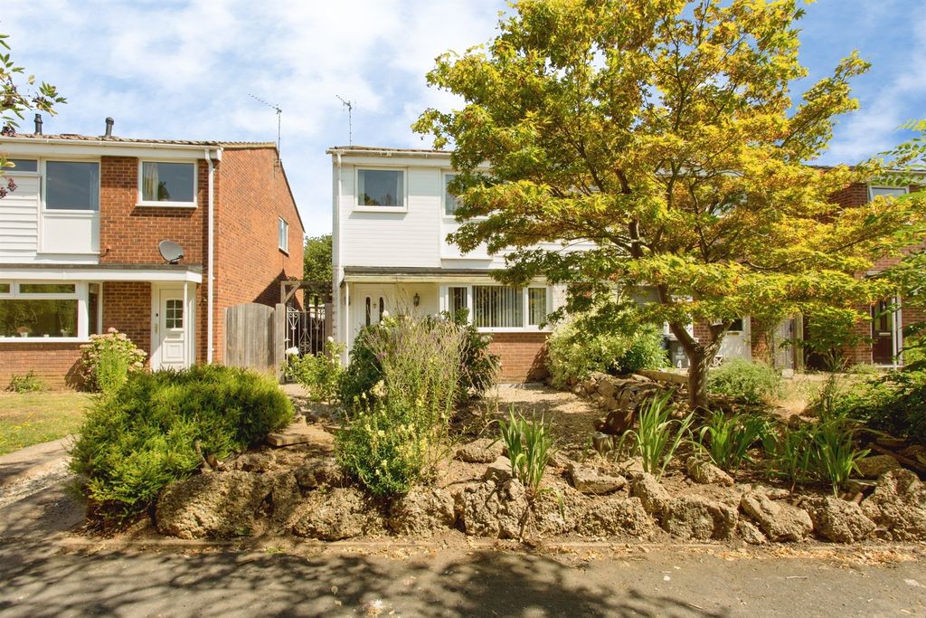 Property photo 2 of 15