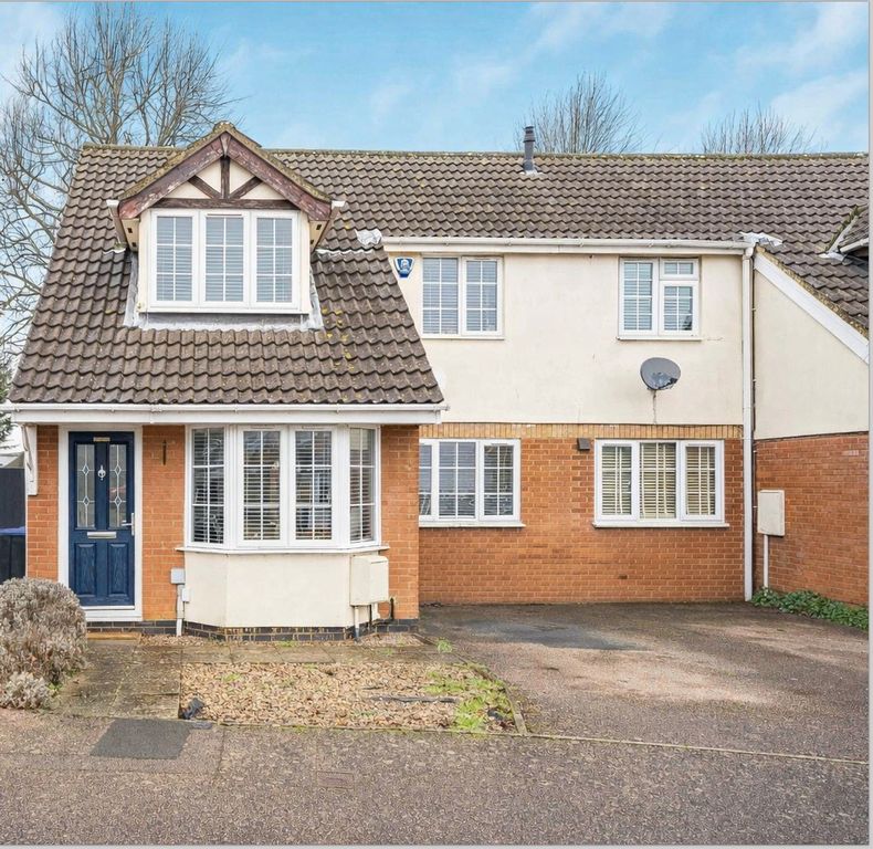 Property photo 1 of 13 Front