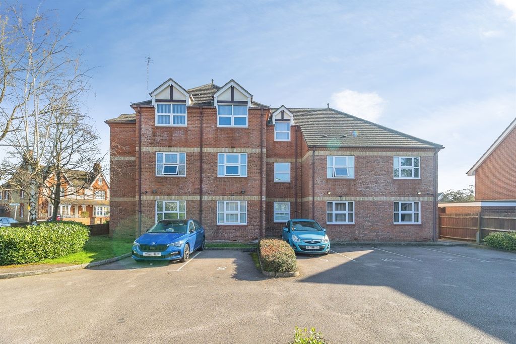 Property photo 2 of 14