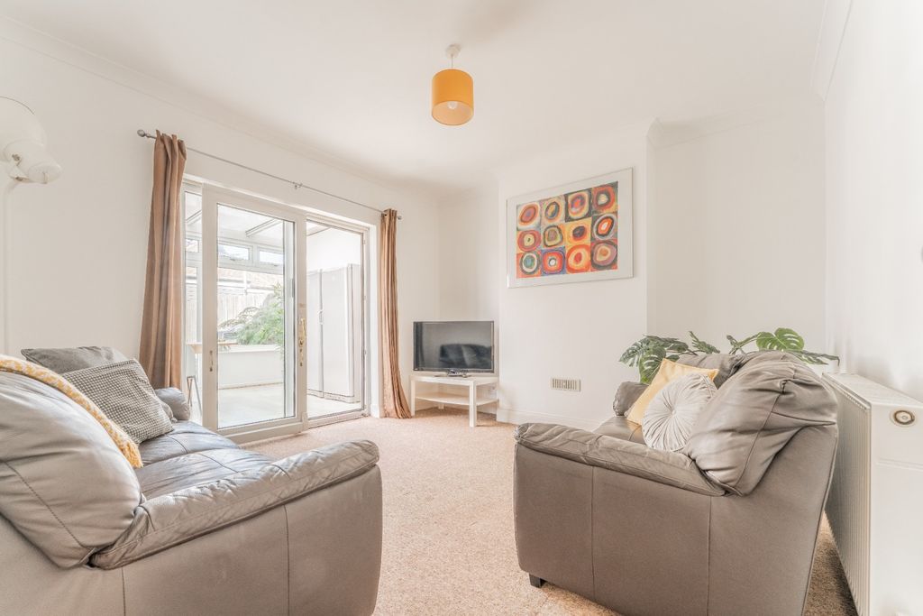 Property photo 2 of 29 4900482