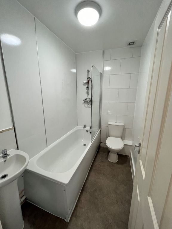 Property photo 2 of 11 Gallery