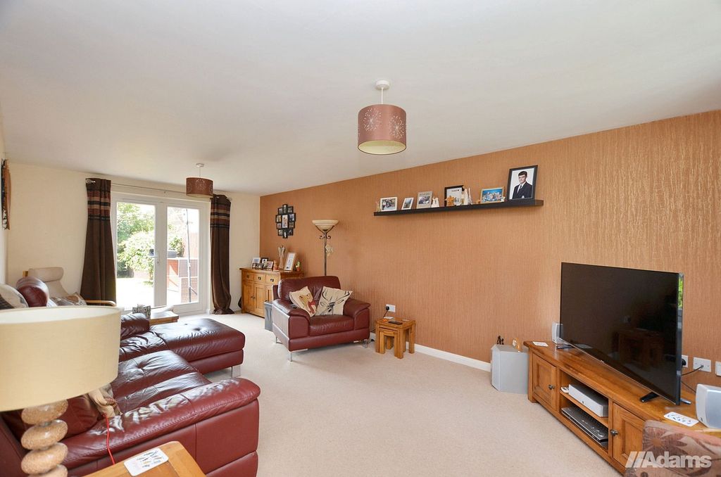 Property photo 3 of 25
