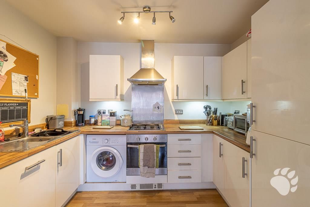 Property photo 2 of 13 Kitchen