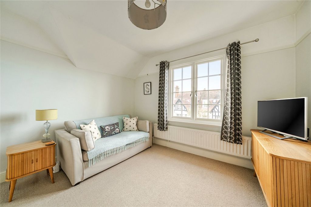 Property photo 3 of 12 Picture No. 13