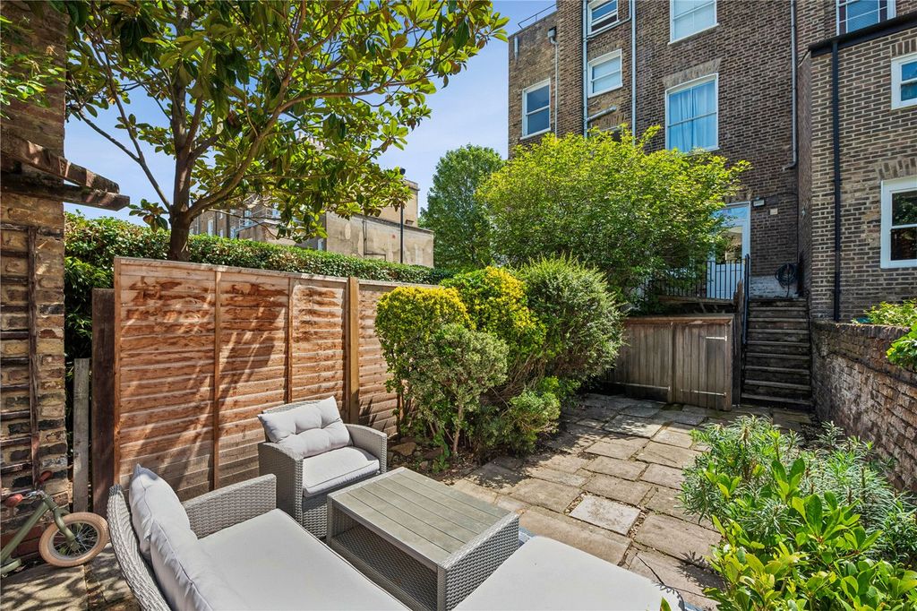 Property photo 3 of 13 Picture No. 11