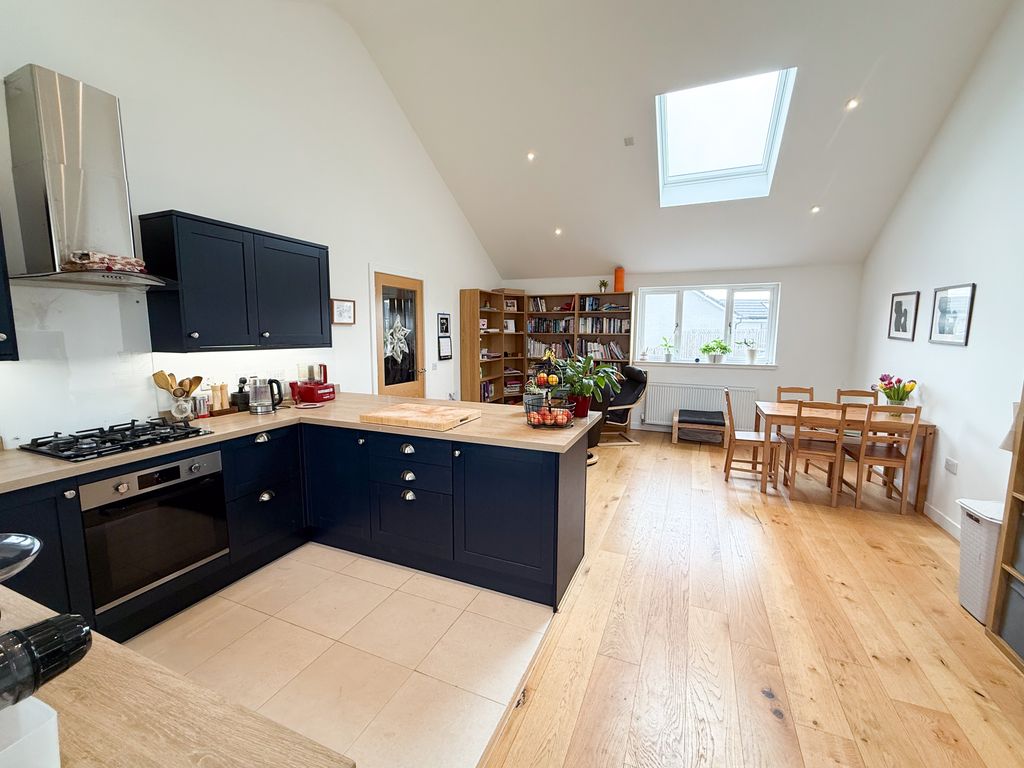 Property photo 3 of 26