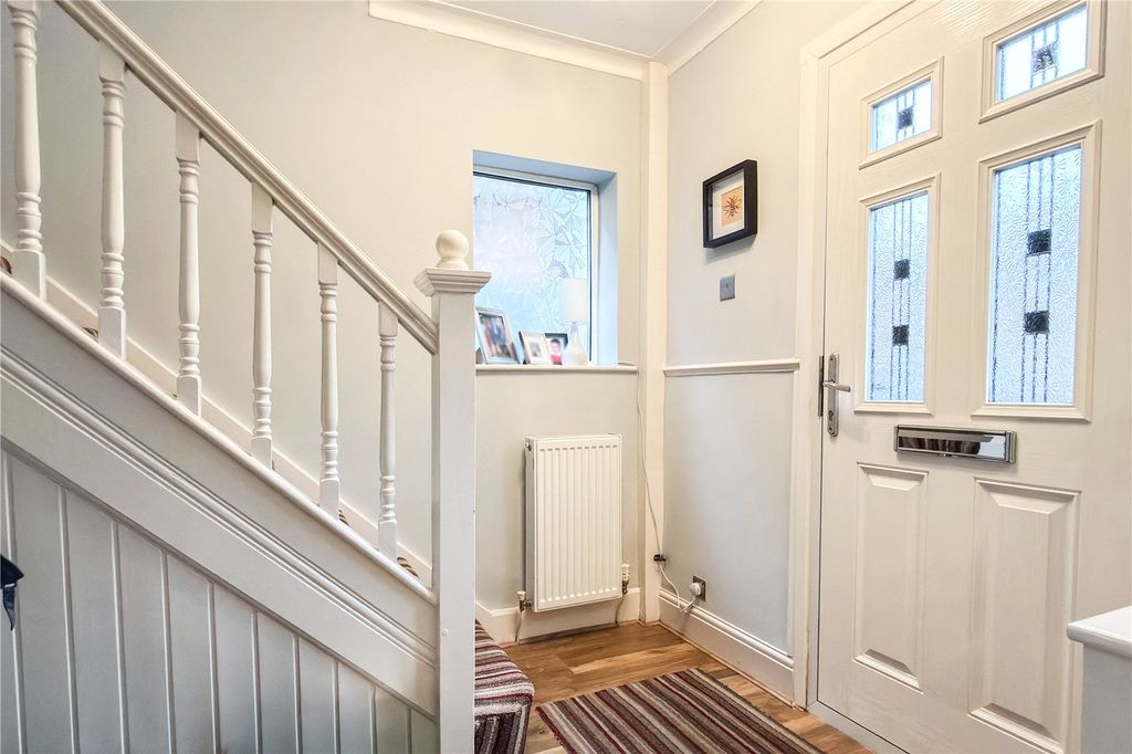 Property photo 2 of 20 Hall