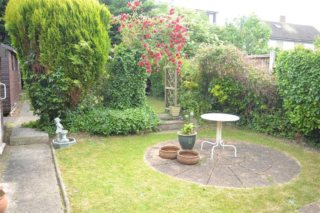 Property photo 2 of 18