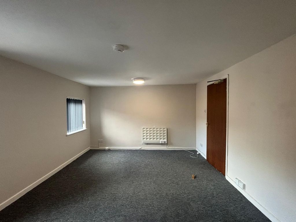 Property photo 3 of 6 Image