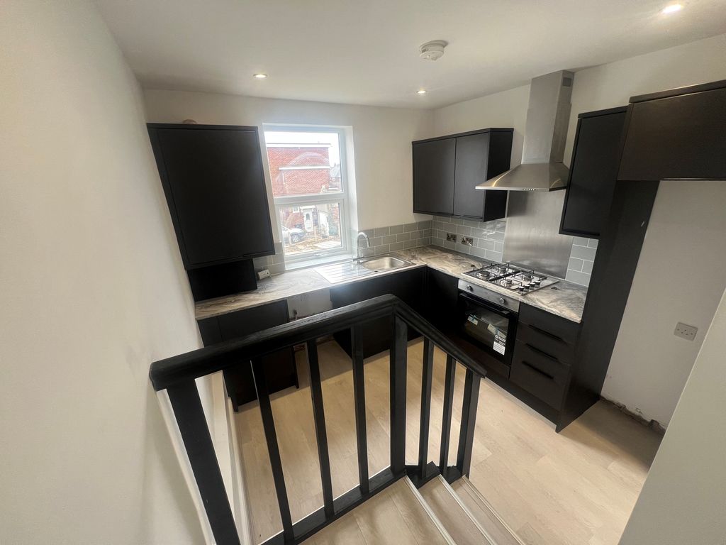 Property photo 3 of 4 Kitchen