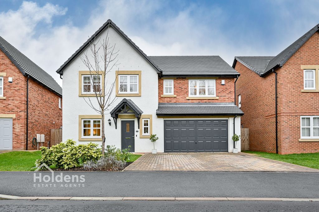 Property photo 1 of 32