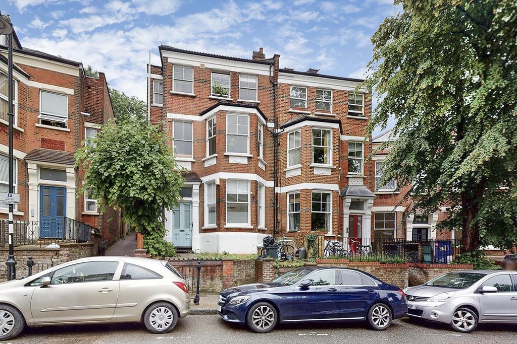 Property photo 1 of 17