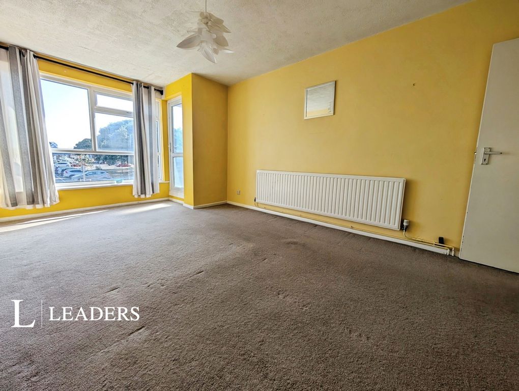 Property photo 2 of 8 Pbox-Img.Jpg